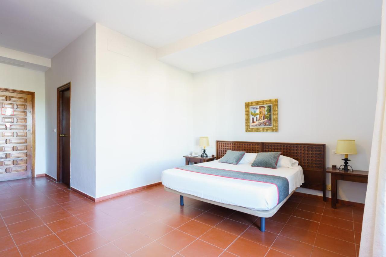 Venta Del Alto Hotel Las Cumbres By Vivere Stays El Garrobo Exterior photo